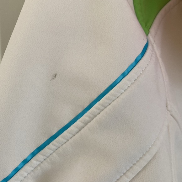 Spyder Women’s White Soft Shell Fleece Lined Jacket with Colorblock Hood. Medium - Picture 11 of 14